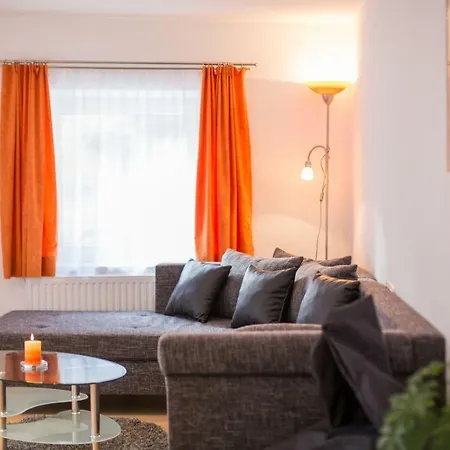 Hofer ナウダース